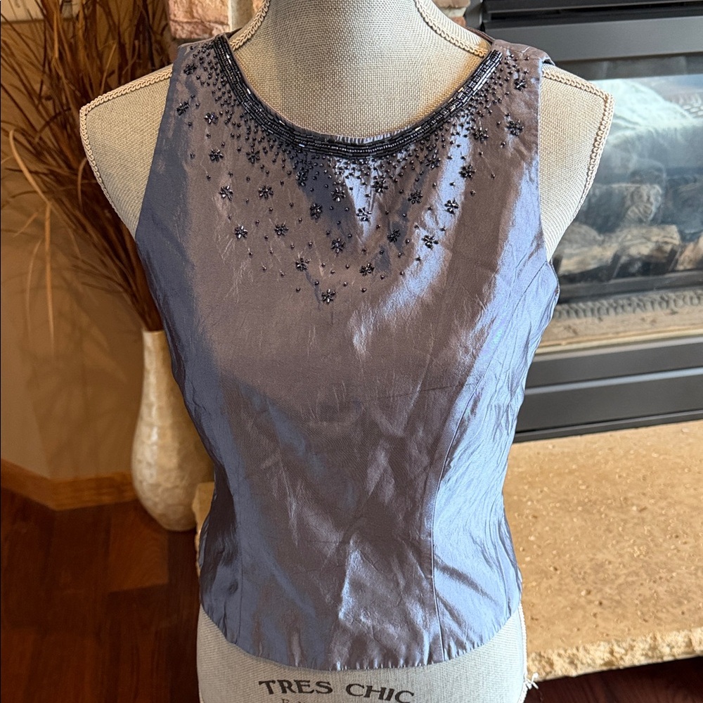 Sleeveless Beaded Formal Top size 6, lined, Crimson by lawrence kurtz